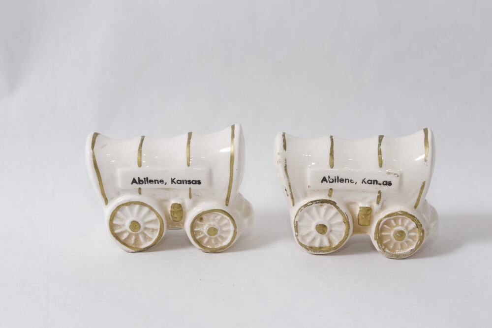 Covered Wagon Abilene Kansas Ceramic Salt and Pepper Shakers ~ 260917-WH 810